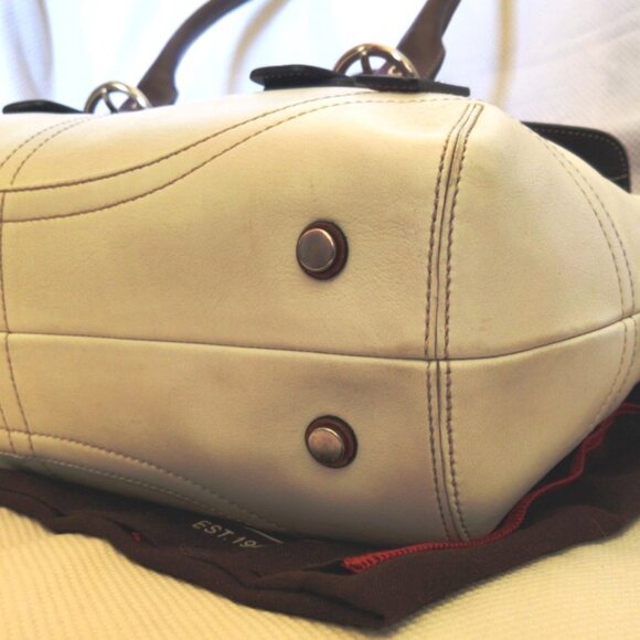 Coach Vintage Soho Leather Flap East/West Satchel in White & Saddle, EUC - Picture 8 of 16